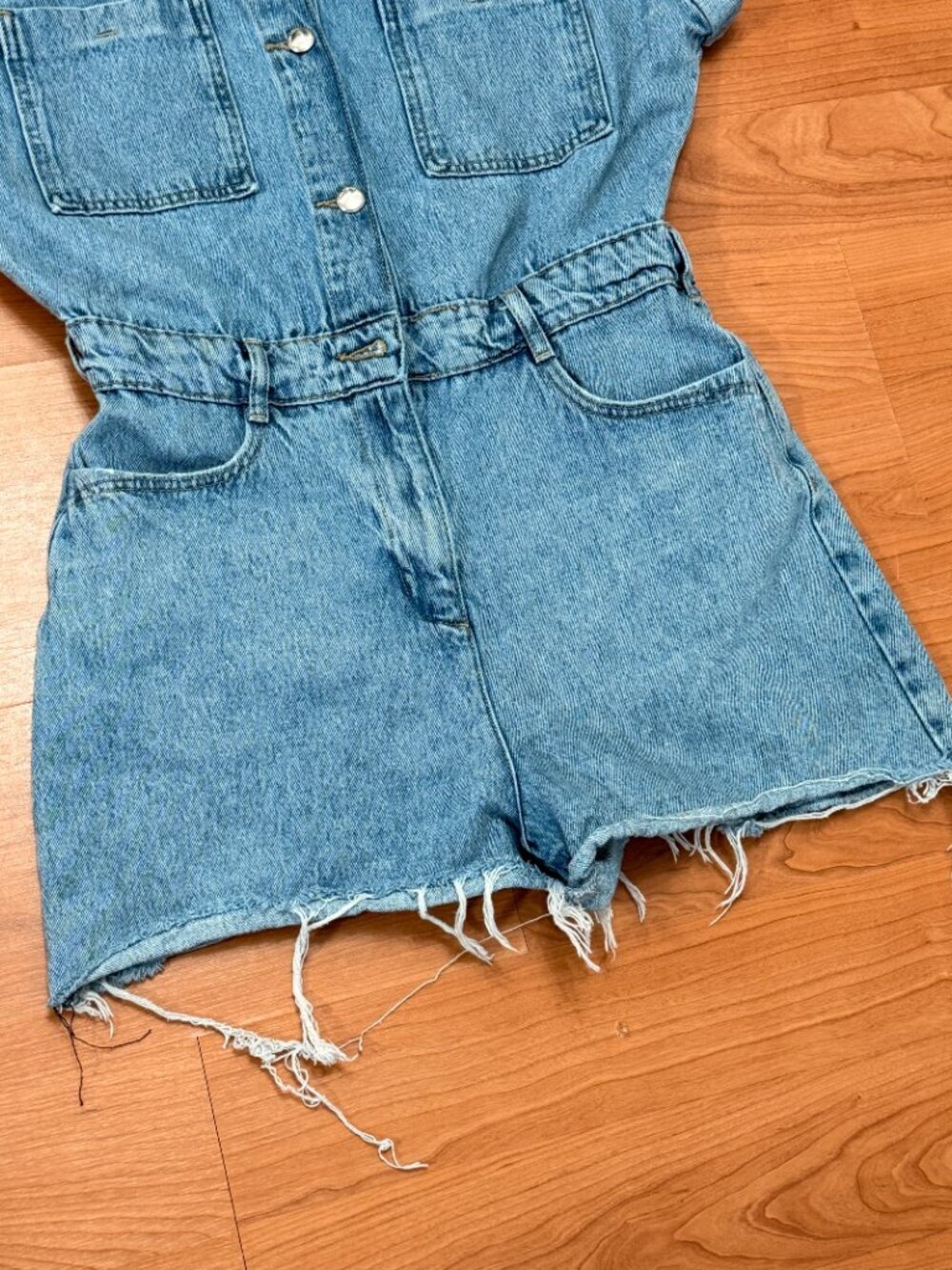 Zara Denim Romper M Button Front Utility Short Sleeve sz M - Picture 4 of 7